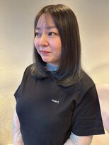 リベラル(liberal) 柔らかミディアムレイヤー×艶グレージュ【20代/30代】