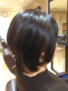 カズ 中津店(KAZU) 30代40代の大人女性にオススメ上品ひし形シルエットスタイル