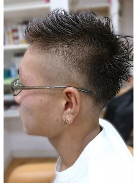 24 岸和田店 清潔感バッチリ！爽やかフェードカット