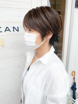 オーシャン(Ocean) ［OCEAN　Hair&Life]小顔ショート/ハイライトカラー/耳かけ