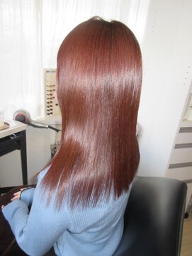 コアフィールフィス(COIFFURE fils) 《見附　今町》M3D セミロング　赤みカラー