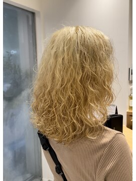 シアン 矢場町店(CYAN.) ブリーチパーマとブリーチ