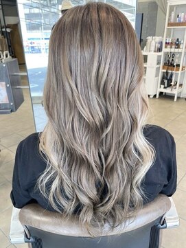 アテバイルイス 喜連瓜破(ATE by luis) デザインカラー