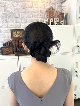 ヘアー アレス(hair ales) アップスタイル　タイトアレンジ　お呼ばれヘア　カチモリ