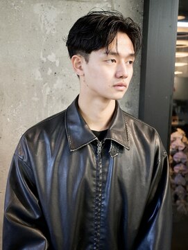 オルカ(ORCA) 刈り上げセンターパート　リバースセンターパート