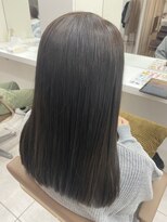 カットハウス ニューヨーク(CUT HOUSE NEW YORK) グレージュカラー