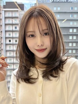 ルージュシー 堀江(RU10C) レイヤーカット/ブリーチなしダブルカラー/ベージュ AI未使用