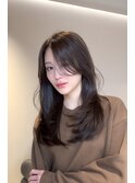 ロングヘア レイヤー 結べる 前髪なし