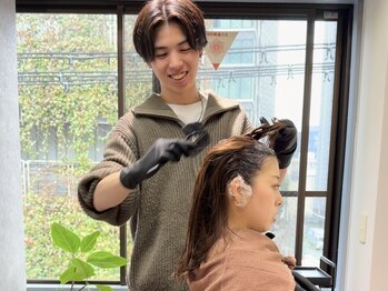 アルク 西梅田(arc.)の写真/1人のスタイリストがシャンプーから仕上げまで担当させていただきます！