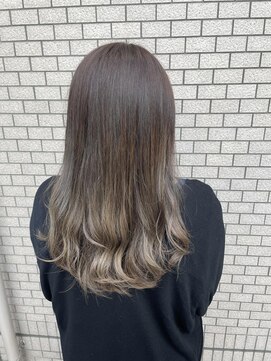 ミューバイケンジ(miu by KENJE) miu&伊藤夏海 #大人女子グラデーションカラー◎