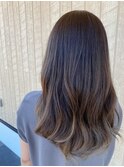 シナモングレージュ