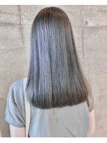 セル(CELL)&nbsp;オリーブアッシュ　ストレートヘア　セミロング