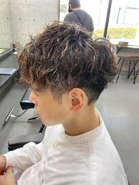 クルー(CREW) スパイラルパーマ