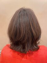 ハイル(Heil)&nbsp;【Heil】 大人可愛い/20代30代40代/くびれミディ/外ハネ/池袋