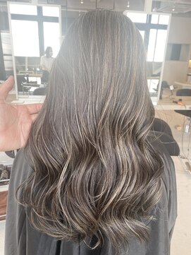 リア 近鉄八尾店(Lia) ナチュラルハイライト