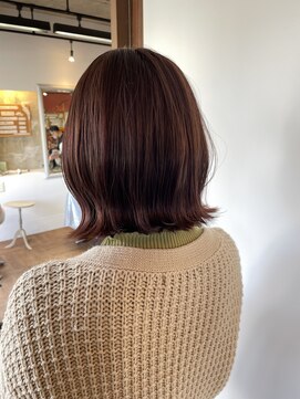 グート ヘアーメイク(gut HAIR MAKE) 切りっぱなし 外ハネボブ ブリーチなしピンクブラウン
