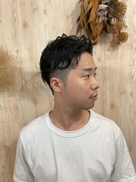 リフラス(Reflus.) ゆるふわセクシー無造作パーマ