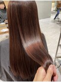 もうクセ毛に悩まない!縮毛矯正で手にいれるサラサラ美髪