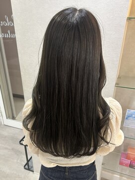 カラークチュール(Color Couture) 黒髪/ホブルフ/ネビージュ/ネイビー/小顔カット/ボルドー/ボブ