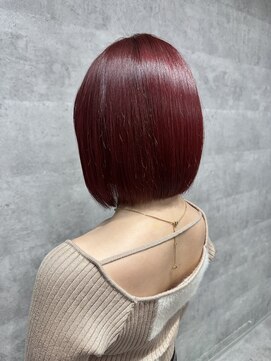 ルイス(L'wis) ブリーチなしワインレッドカラー×ボブ