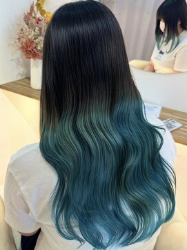 ラビスモア(Lovis moa) 上尾/ダブルカラー/ブリーチ無し/白髪ぼかし/韓国