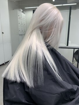 ペレ 原宿(PELE) ダブルカラー/ケアブリーチ/羽エクステ/原宿