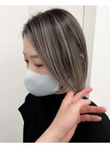 メリハリのあるバレイヤージュスタイル