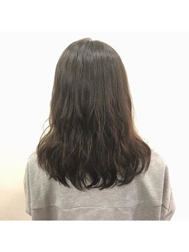 ヘアーアンドメイク ヒューラ 立川店(HAIR&MAKE hurra) ロングパーマスタイル