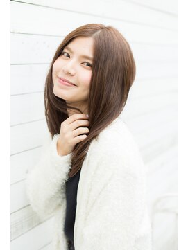 ライズ バイ レボ(RISE by REVO) 【RISE by REVO 我孫子】センターパート カール セミディ☆