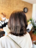 アークスヘアー&nbsp;大人可愛い抜け感ショートレイヤーミルクティベージュ