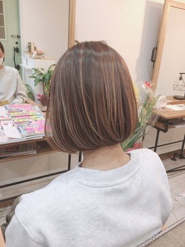 サニーツリー(Sunny tree) ボブ★ブリーチ無しの立体グラデーション。