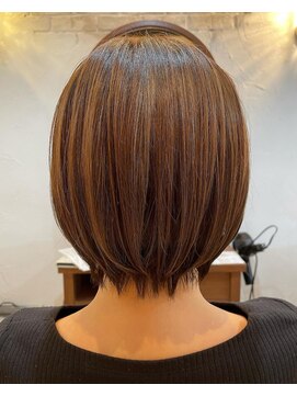 ヴィアンカ(Vianca) 大人ショートボブ