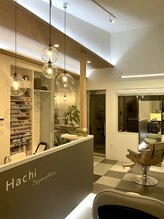 ハチ(Hachi)