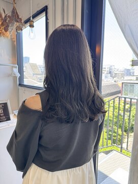 ロカ 表参道(loka) ダークアッシュ/ウェーブヘア[表参道/ブリーチ/ハイライト]Mai