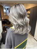 バレイヤージュ、ハイライト、レイヤーロング、グレーベージュ