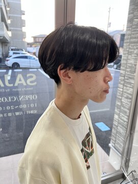 エレン(Ellen) 毛流れセンターパート