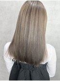 イメチェンヘアスタイルホワイトブロンド外ハネボブ美髪のススメ