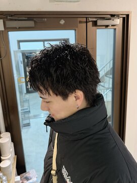 コワファーストナガサキシャンプーボーイ(COIFF1RST NAGASAKI SHAMPOO BOY) ソフトツイストパーマ　メンズサロン　マッシュ　カット　韓国