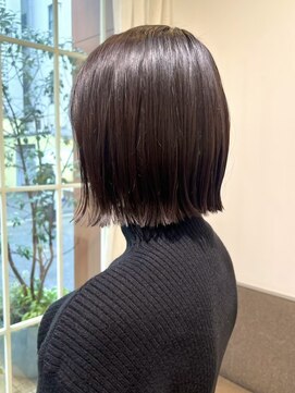 ヒビヲ(HIBIO) 横浜タッセルボブショートボブ顔周りレイヤーカット韓国30代40代