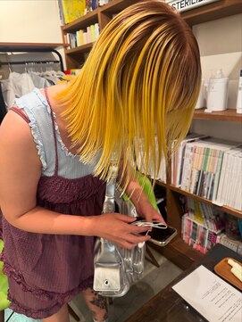 バローチェ 大阪 堀江(Barouche) 【Barouche/中島綾子】 ルーツカラー ミディアムヘア 堀江