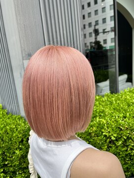 リア 布施店(Lia) ホワイトピンク