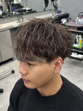 オーバルバイアピッシュ(OVARL by apish) シャドウパーマ/メンズパーマ/ニュアンスパーマ/メンズカット