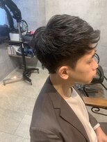 グラフ(GLaugh)&nbsp;ツーブロック/アップバング/清潔感/20代/30代
