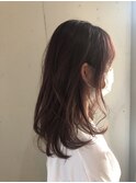 ピンクベージュ