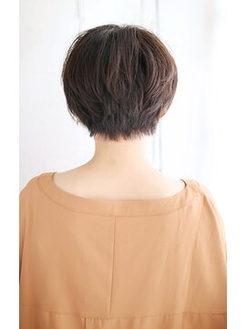 セントラル プラスエヌ(CENTRAL+n) 20代30代40代　暗髪マッシュ【草津】