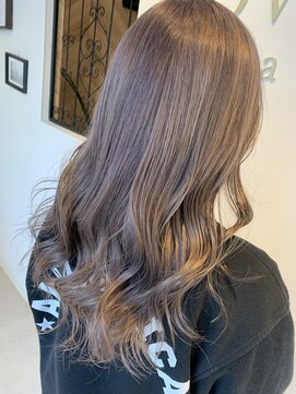 ラビスモア(Lovis moa) 魅力倍増カール/セミディ/シアーカラー/ダークアッシュ/姫カット