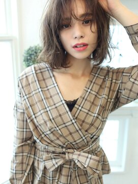 ユーリ(JUURI) ラフなミディアムパーマ