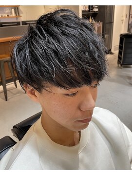 フリーク バーバーショップ 都島店(FREAK BARBER SHOP) 黒髪王道束感ツーブロックマッシュ