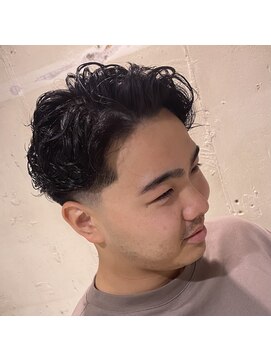 フランクスバーバーザスタンド(Frank’s barber the stand) ラルフカールE