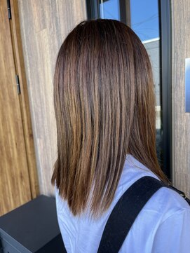 グル(Gru) ナチュラルストレート